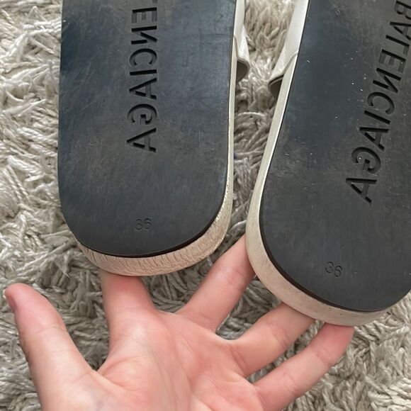 BALENCIAGA | White Leather Logo Slides - Picture 9 of 14
